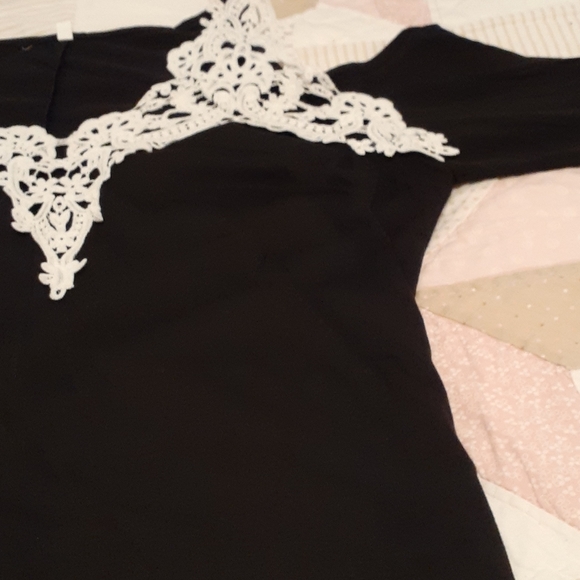3 Peekaboo lace detailed shirts $15 for all - Picture 3 of 4